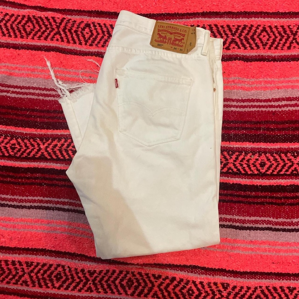 Levis 501 Womens 34x30 Cut Off Capri White Jeans Straight Leg